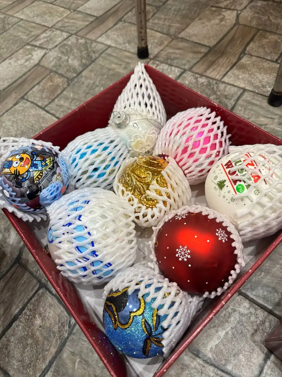 Новогодние стеклянные шары