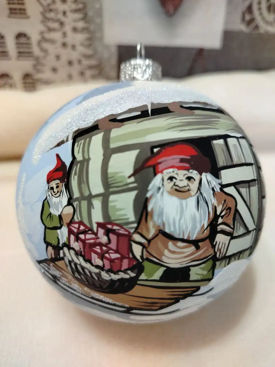 Роспись стеклянных изделий ручной работы