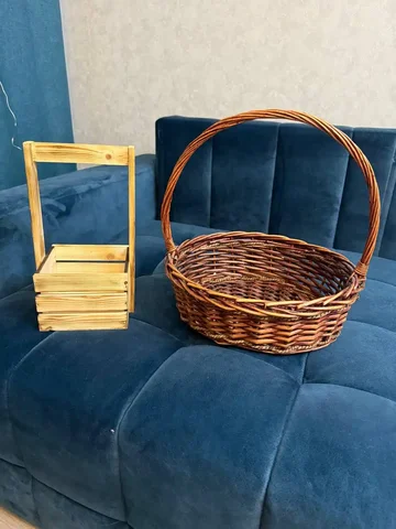 Продажа двух ёмкостей разного размера - Продукты питания в Балашиха