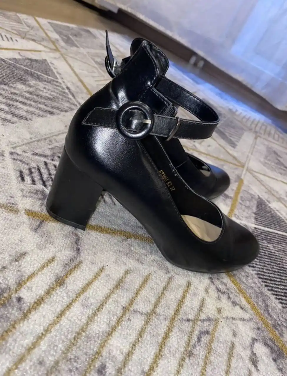 Обувь размер 37 и новая плойка в Балашихе