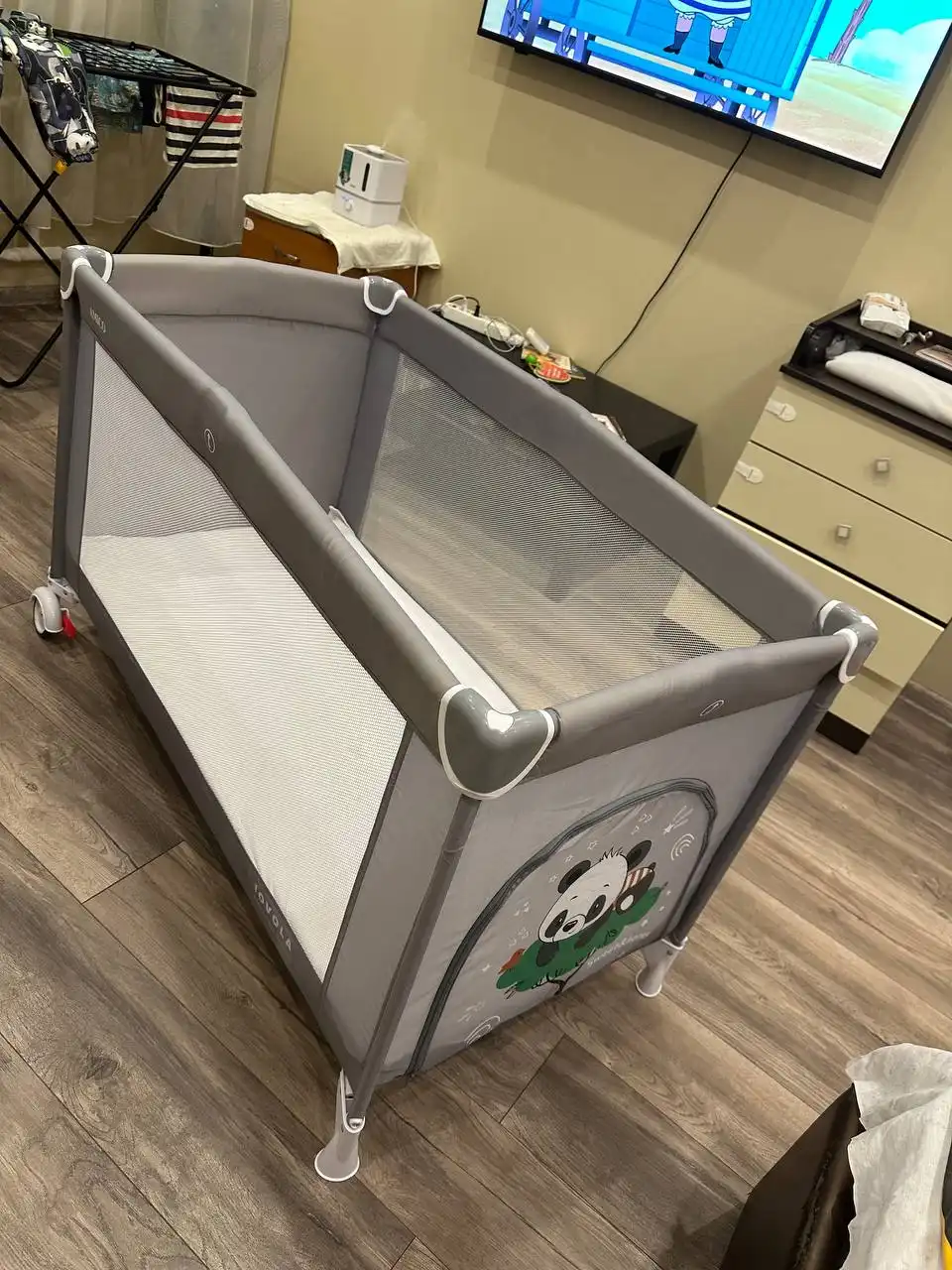 Манеж-кровать складной с матрасом и наматрасником