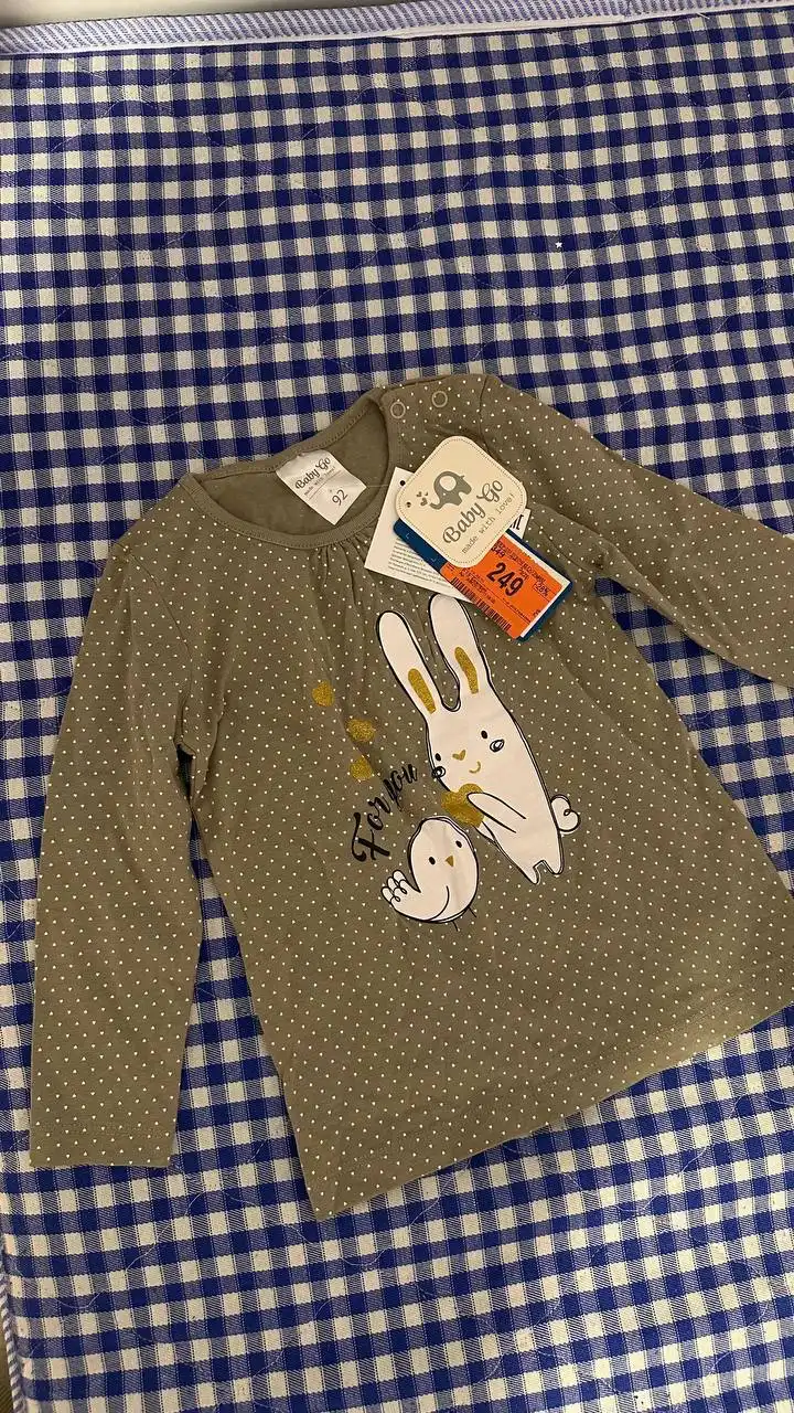 Новая кофточка размер 92