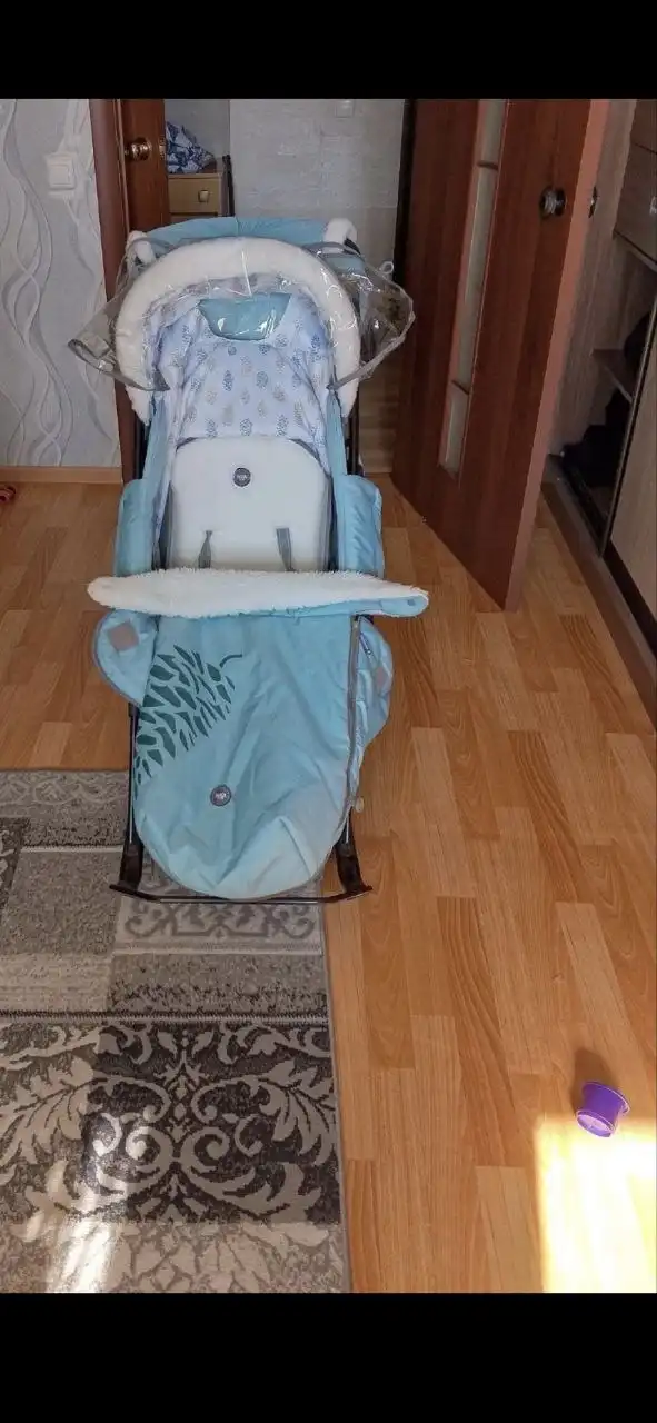 Продам санки коляску в хорошем состоянии