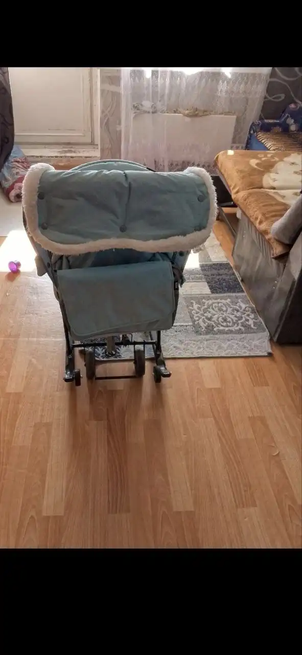 Продам санки коляску в хорошем состоянии