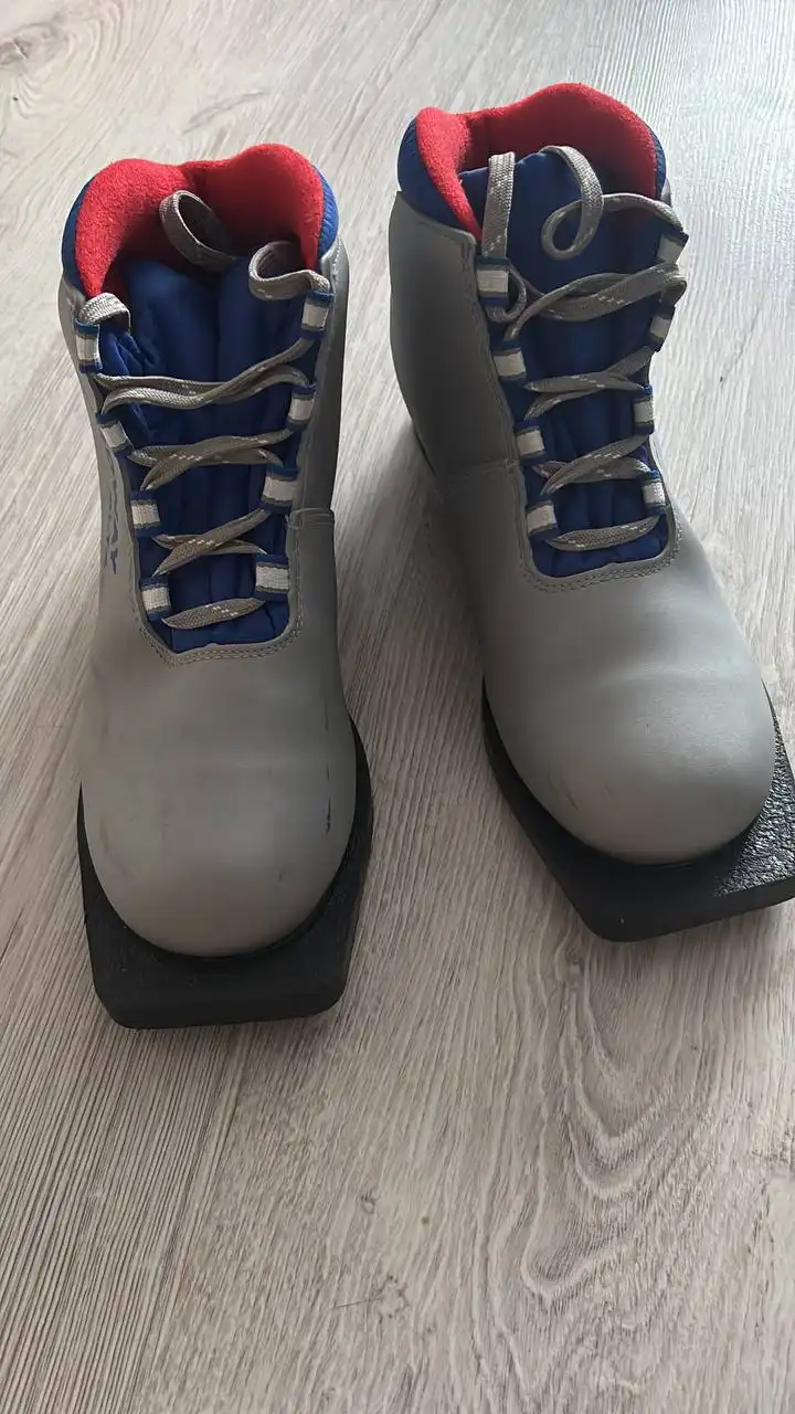 Лыжи с ботинками - Лыжи (Хобби и отдых) в Балашиха