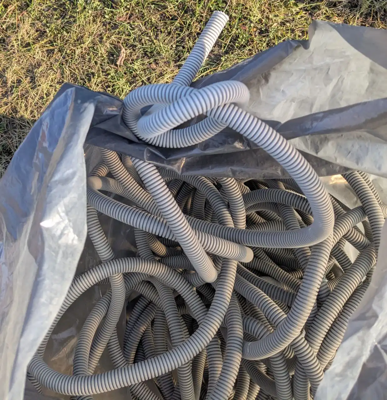 Гофрированная труба ПВХ с зондом 16 мм 40 м - Сантехника (Запчасти) в Балашиха