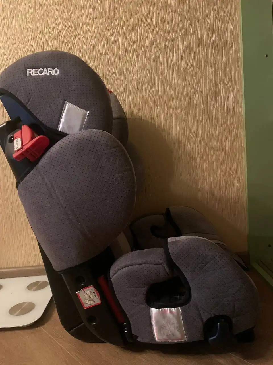 Автокресло Recaro Young Sport 9-36 кг - Автокресла (Товары для детей) в Балашиха