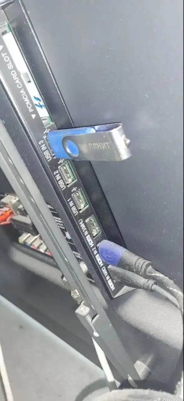 Телевизор LG 55LB673V-ZB 2014 года выпуска с 3D и кронштейном - Телевизоры (Электроника) в Балашиха