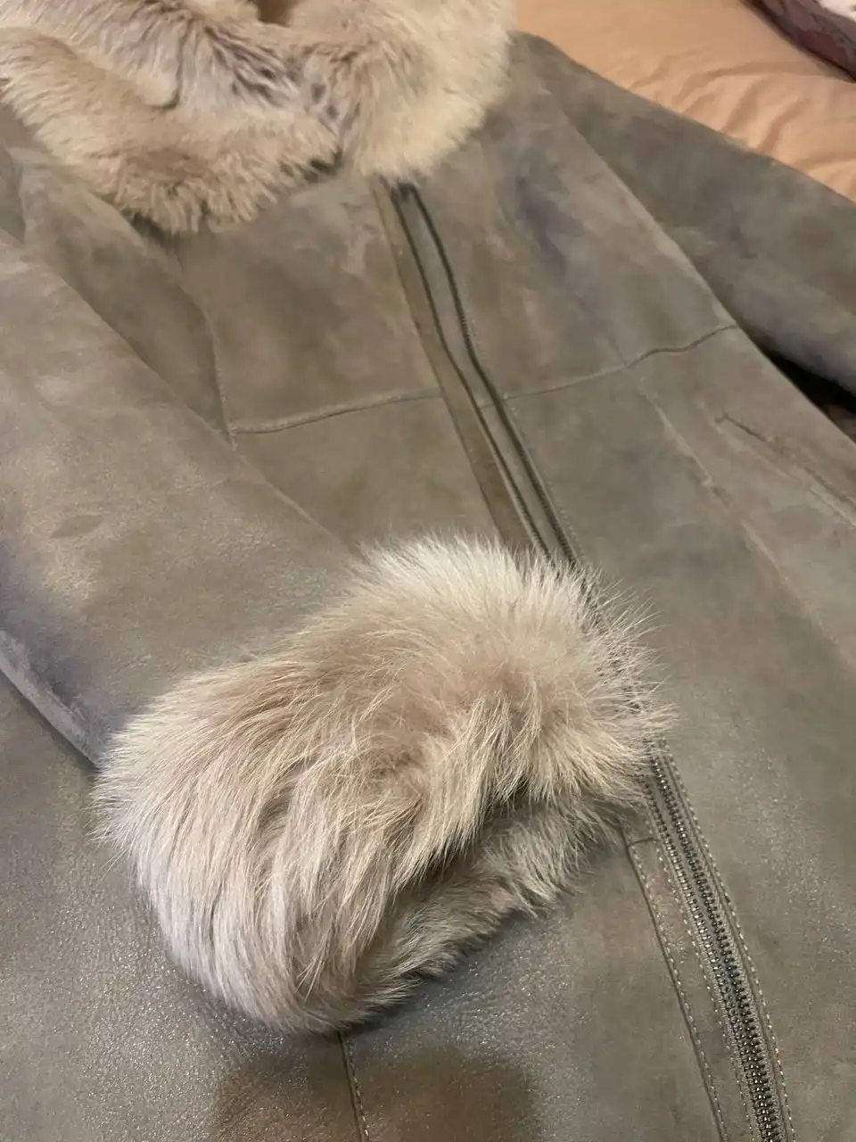 Очень теплая дубленка 44/46 размер - Верхняя одежда (Одежда) в Балашиха