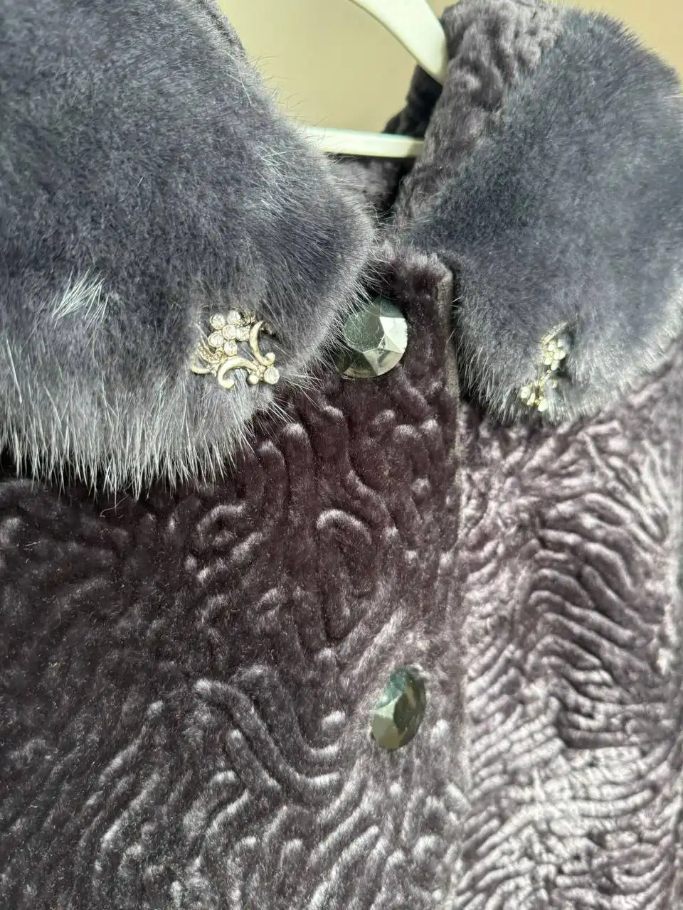 Продам шубу из каракульчи с капюшоном размер 52 (XL) - Верхняя одежда (Одежда) в Балашиха