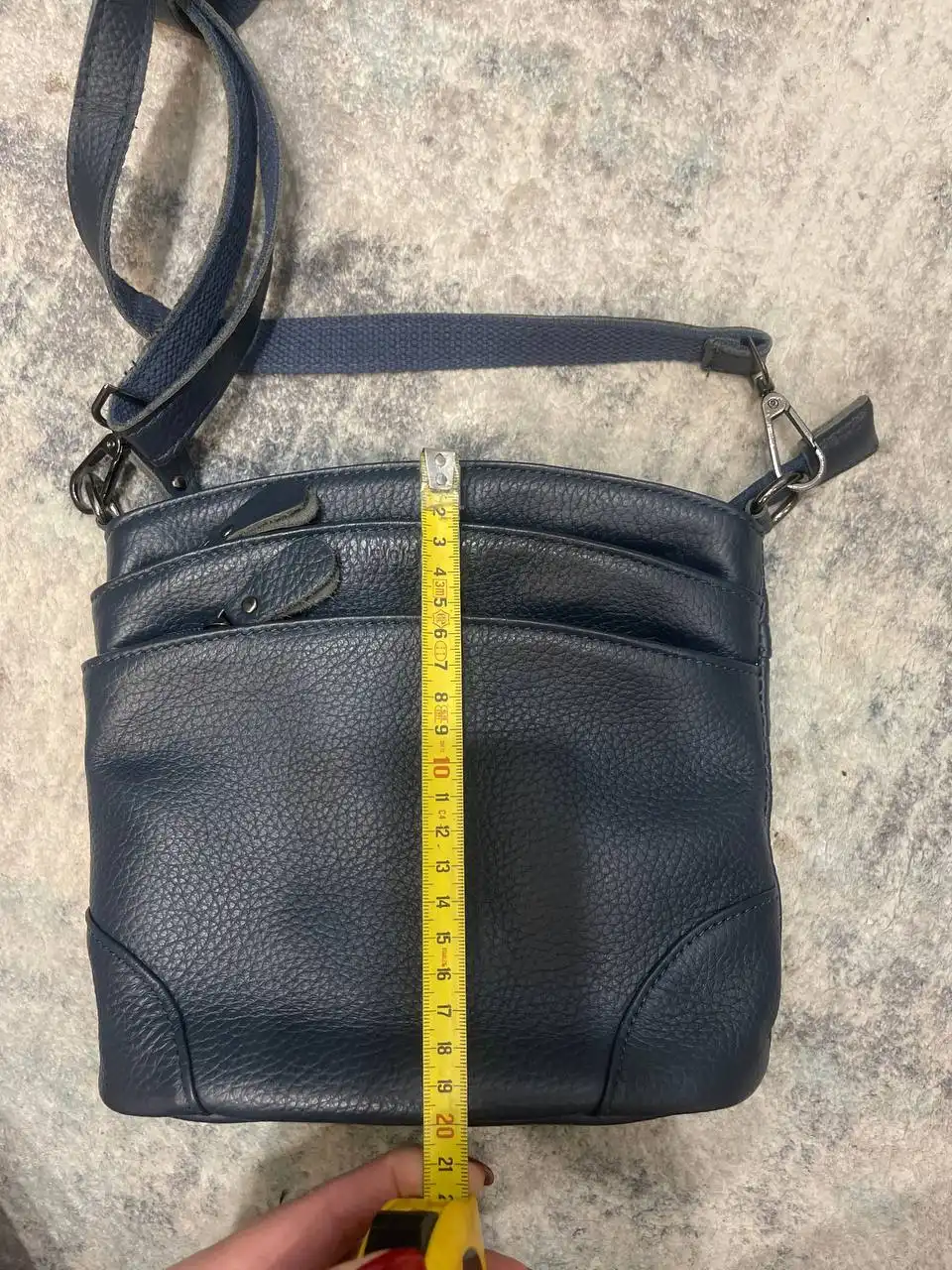 Тёмно-синяя кожаная сумочка с множеством отделений - Сумки (Одежда) в Балашиха