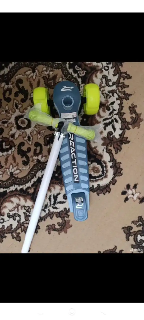 Продажа нового самоката с светящимися колесами - Спорт и активный отдых (Хобби и отдых) в Балашиха