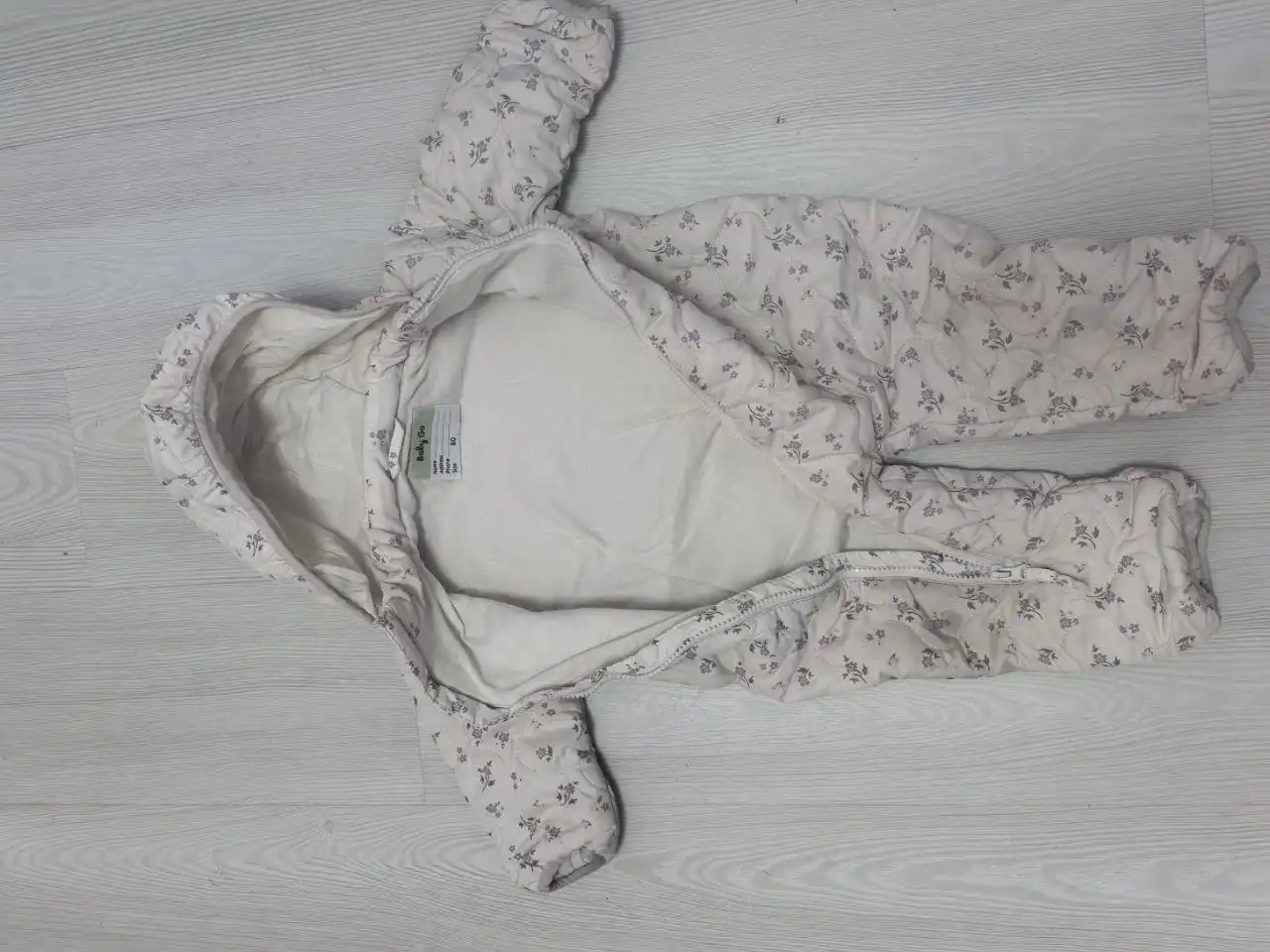 Два детских зимних комбинезона размеры 74 и 80 - Одежда (Товары для детей) в Балашиха