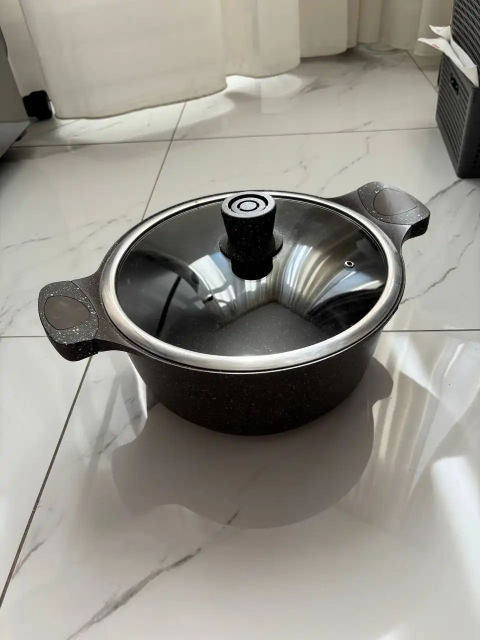 Кастрюля с антипригарным покрытием 28см - Посуда (Для дома и дачи) в Балашиха