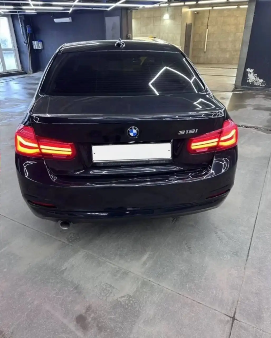 BMW 318i F30 LCI 2016 - Легковые автомобили (Авто) в Екатеринбург
