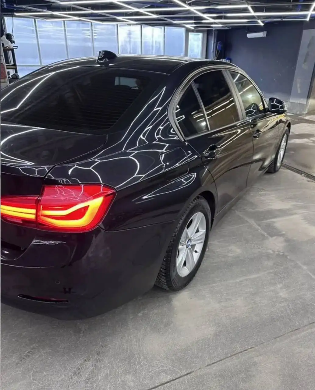 BMW 318i F30 LCI 2016 - Легковые автомобили (Авто) в Екатеринбург