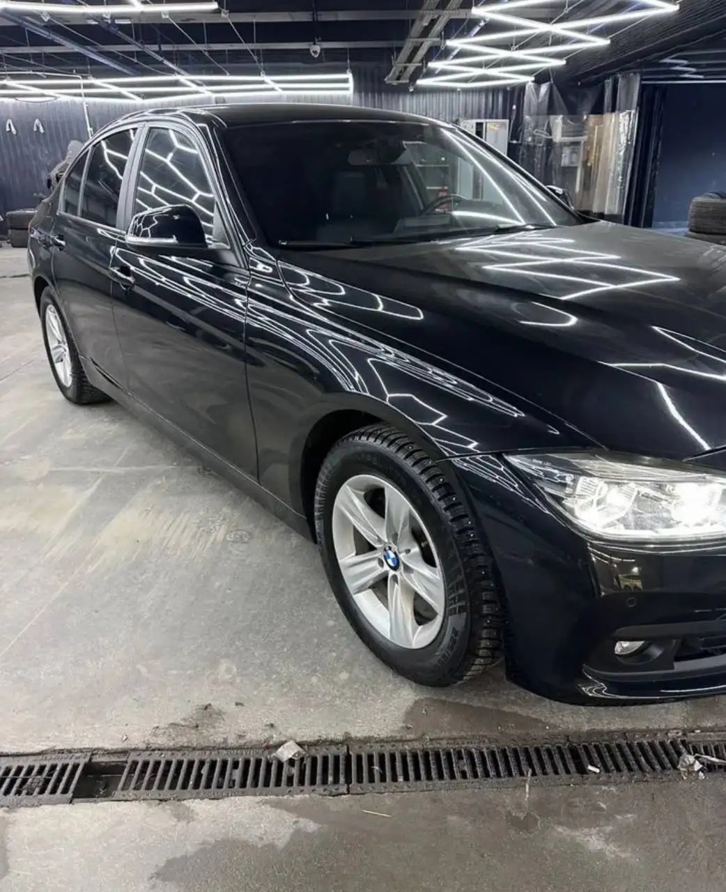 BMW 318i F30 LCI 2016 - Легковые автомобили (Авто) в Екатеринбург