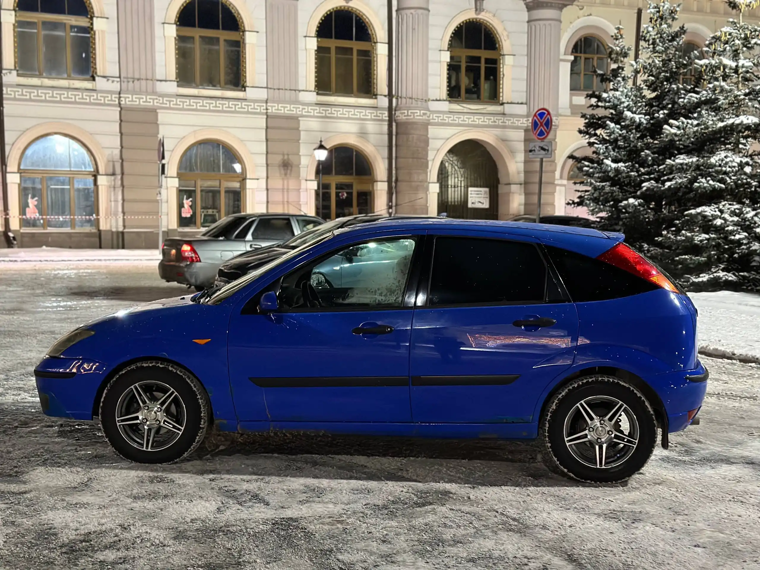 Ford Focus 2004 года в уникальном цвете
