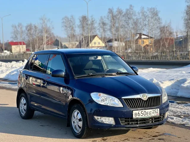 Skoda Fabia 2010 максимальная комплектация - Грузовики в Казань