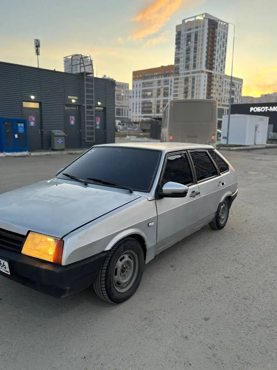 ВАЗ 2109 2003 года в цвете снежная королева - Легковые автомобили (Авто) в Екатеринбург