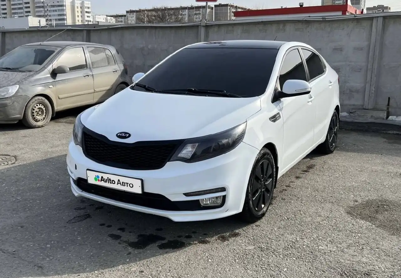 Продажа Kia Rio 2013 года в Екатеринбурге - Легковые автомобили (Авто) в Екатеринбург