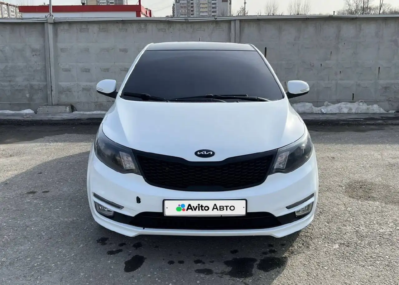 Продажа Kia Rio 2013 года в Екатеринбурге - Легковые автомобили (Авто) в Екатеринбург