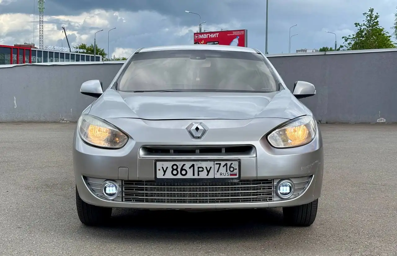 Renault Fluence 2010 - Авто в Казань