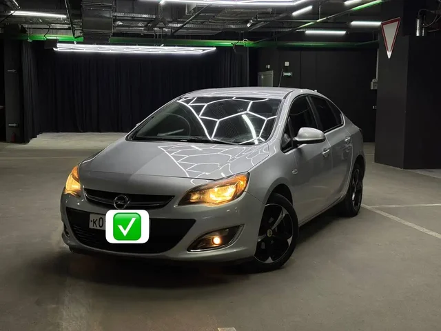 Opel Astra 2013 - Авто в Казань