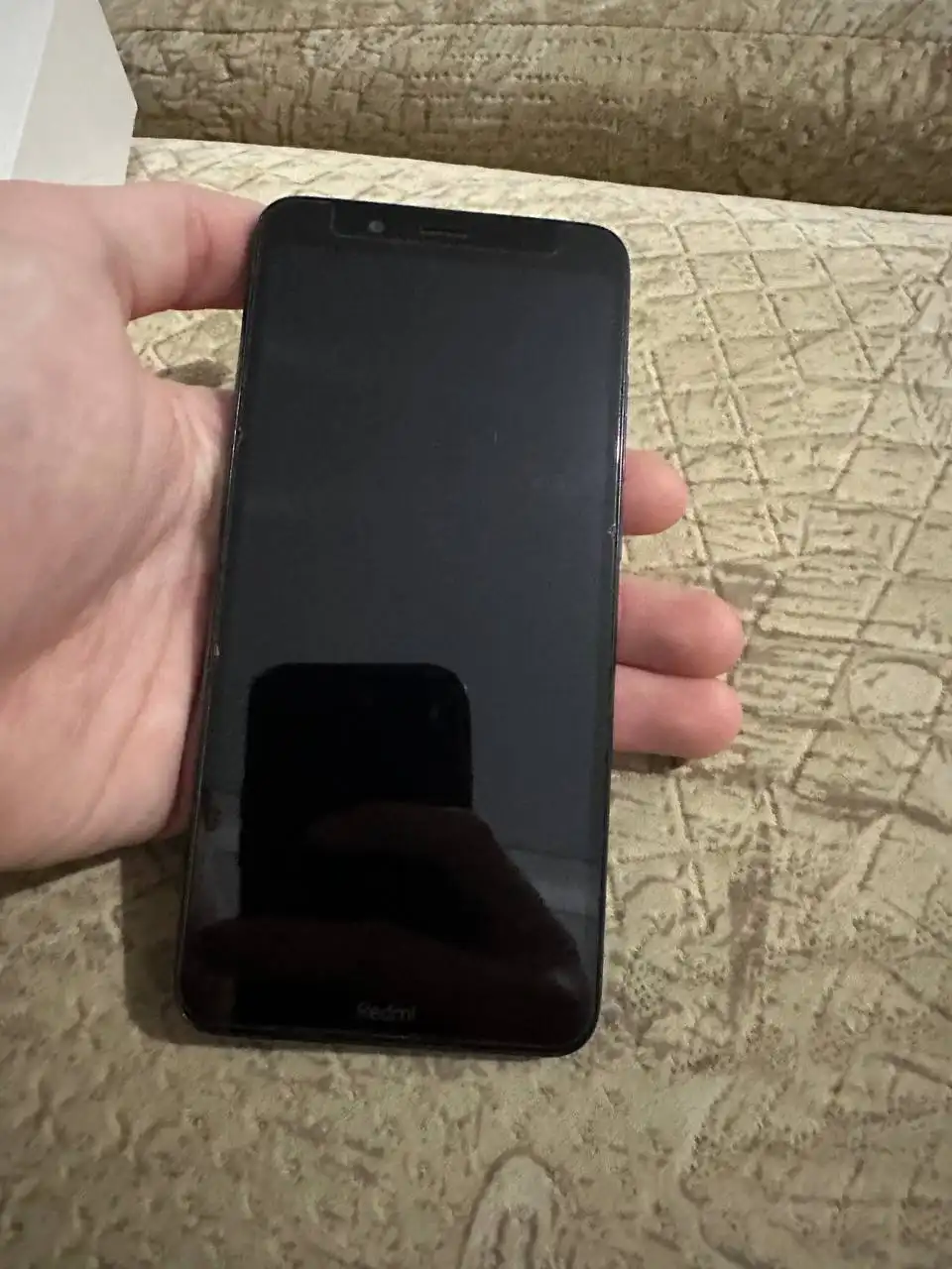 Телефон в отличном состоянии с коробкой