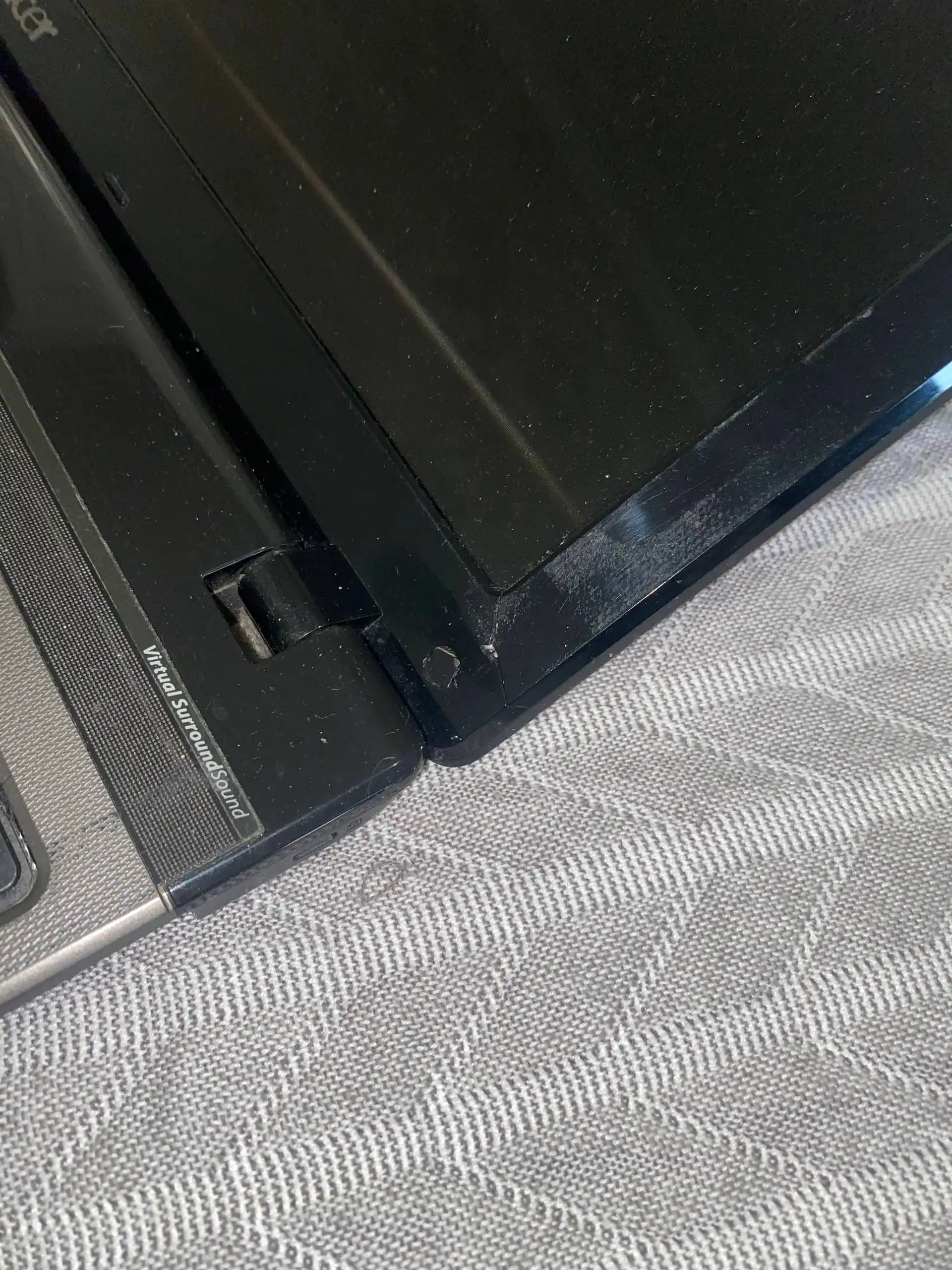 Ноутбук Acer 5750 G с трещиной и периферией