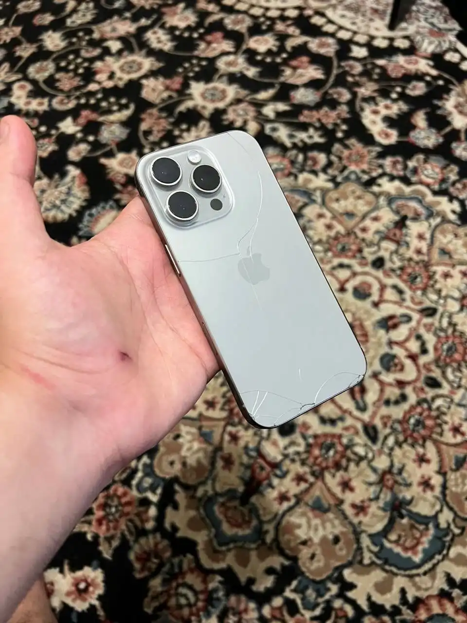 iPhone 16 Pro 128GB в хорошем состоянии - Смартфоны (Электроника) в Махачкала