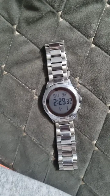 Часы новые без царапин в Махачкале - Хобби и отдых в Махачкала