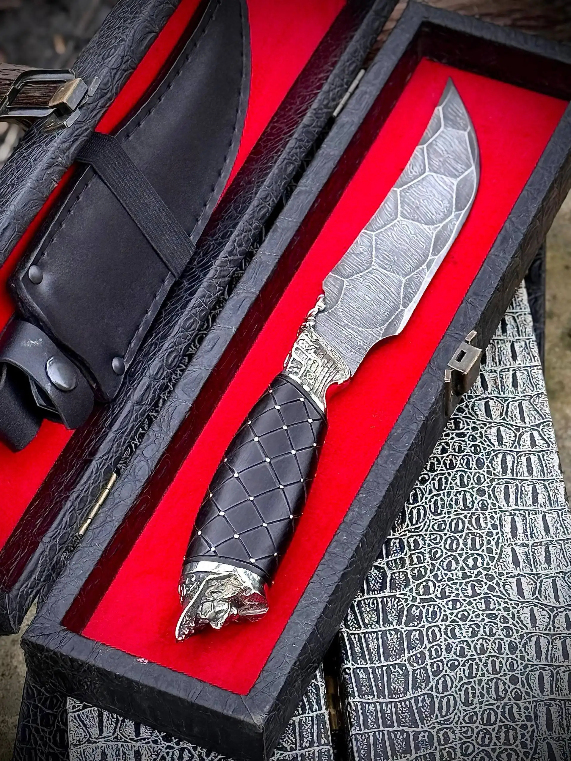 Нож Пират из дамасской стали с грабовой рукоятью - Ножи/Коллекционные предметы (Хобби и отдых) в Кизляр