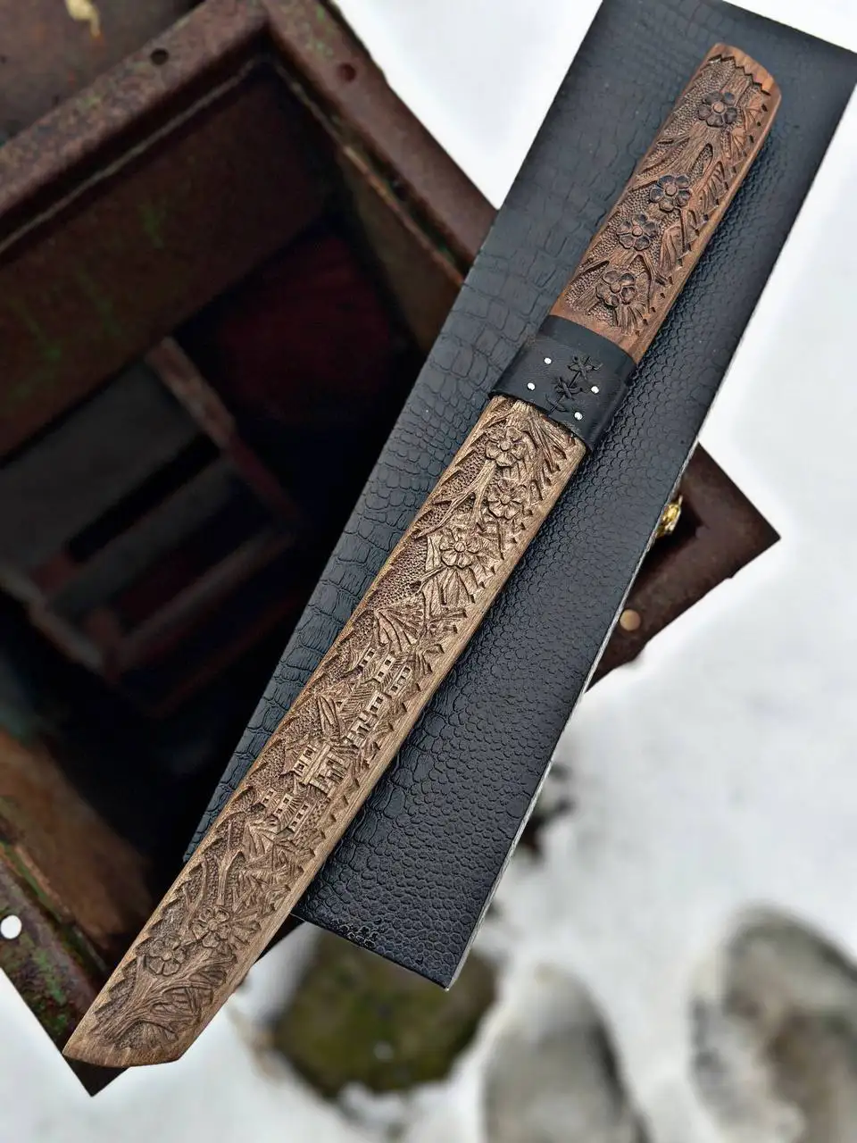 Ручная резьба по дереву и дамасский клинок в японском стиле - Сувениры (Барахолка) в Махачкала