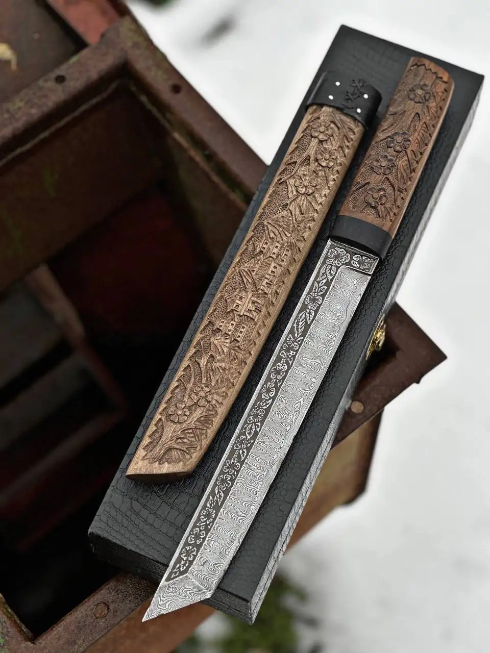 Ручная резьба по дереву и дамасский клинок в японском стиле - Сувениры (Барахолка) в Махачкала