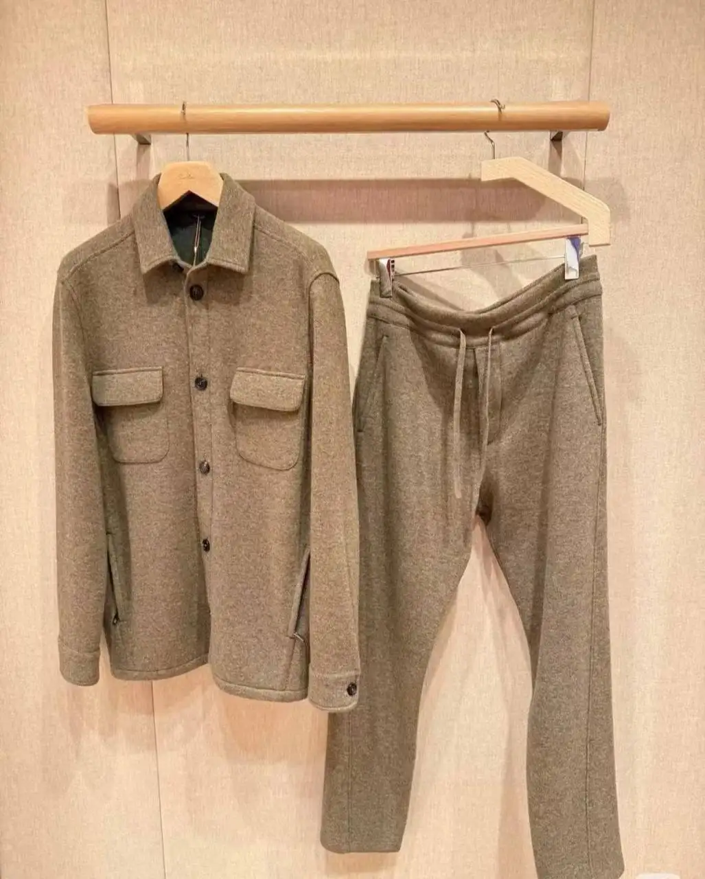 Шикарные двойки Loro Piana из натурального кашемира - Верхняя одежда (Одежда) в Махачкала