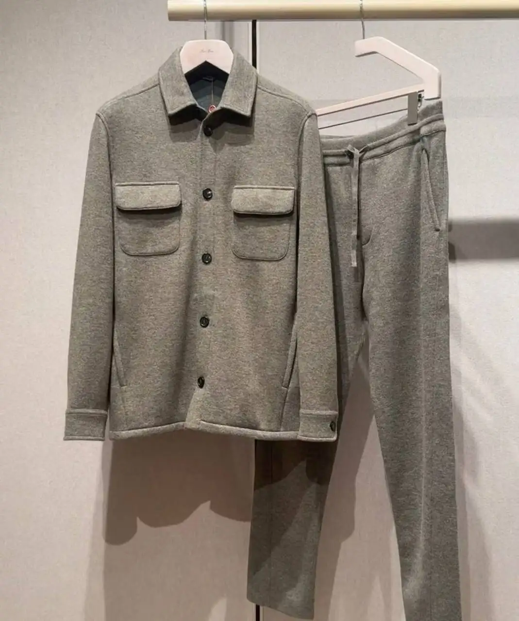 Шикарные двойки Loro Piana из натурального кашемира - Верхняя одежда (Одежда) в Махачкала