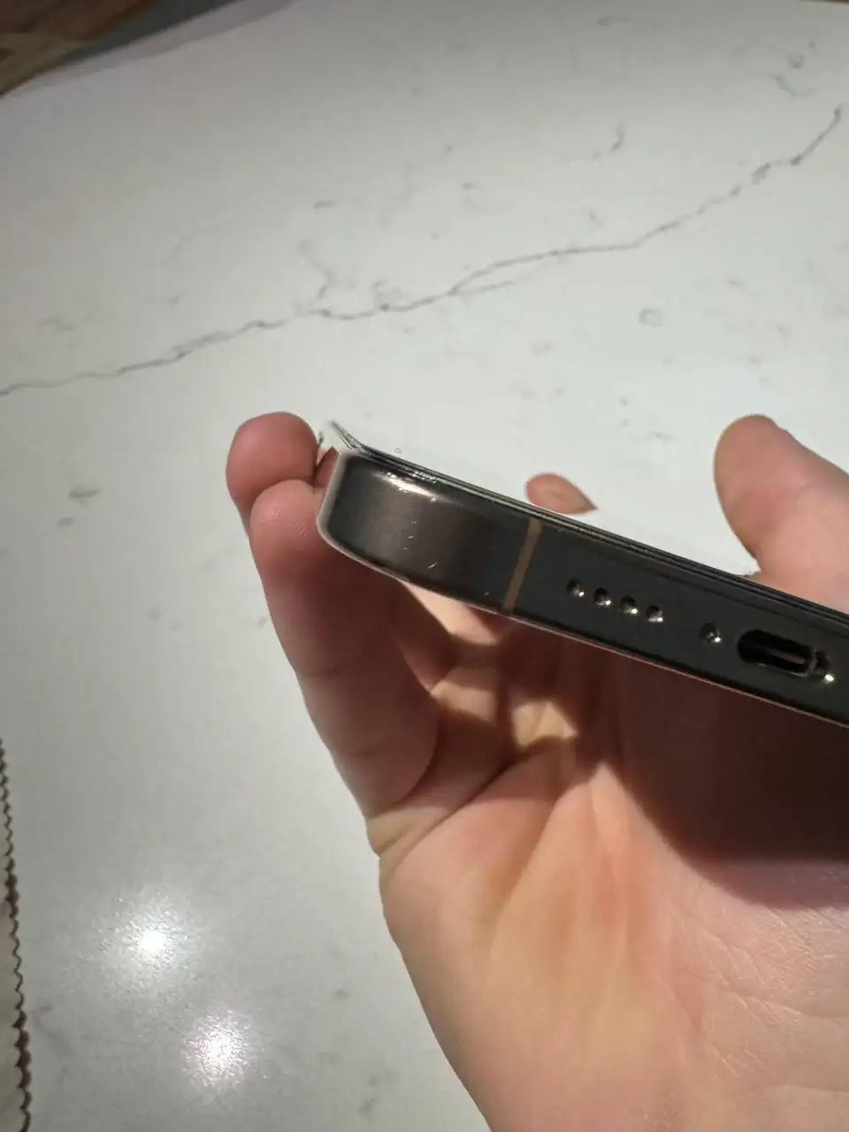 iPhone 11 Pro 256GB с царапинами на экране - Смартфоны (Электроника) в Махачкала