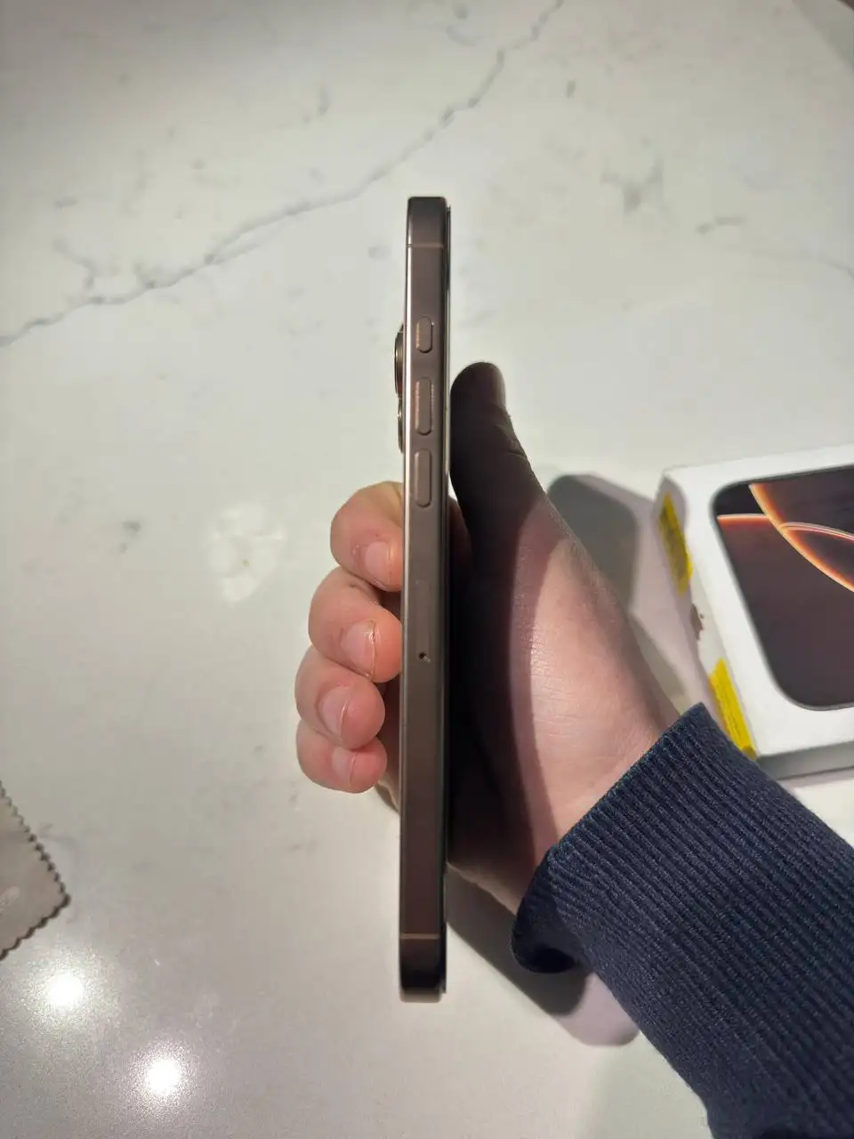 iPhone 11 Pro 256GB с царапинами на экране - Смартфоны (Электроника) в Махачкала