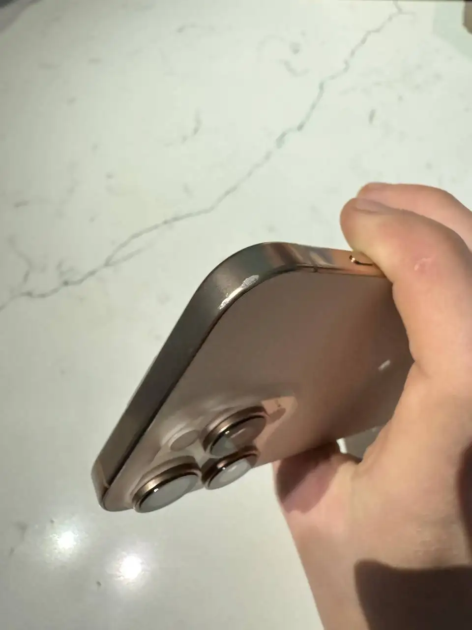 iPhone 11 Pro 256GB с царапинами на экране - Смартфоны (Электроника) в Махачкала