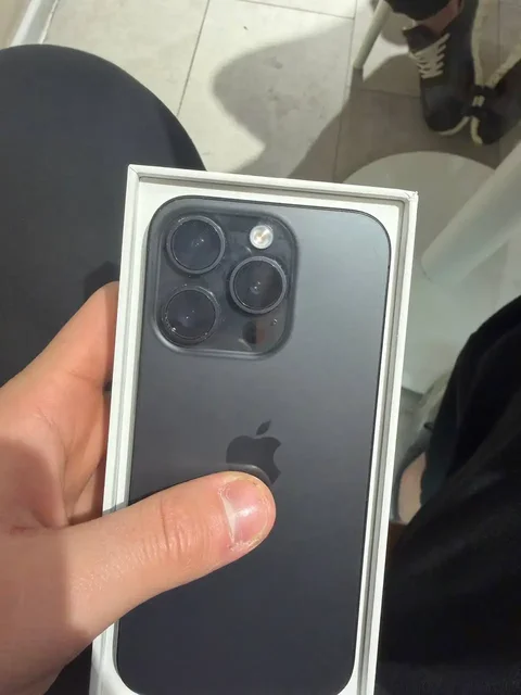 Продам iPhone 15 Pro 512 ГБ - Умные часы в Махачкала
