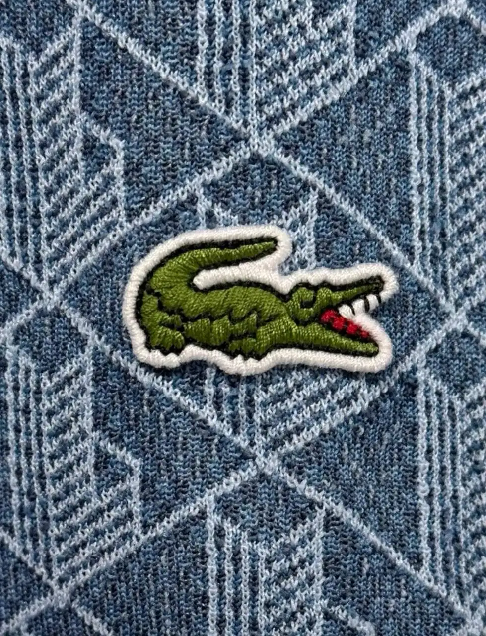 Футболка Lacoste Monogram размер S новая с биркой - Футболки (Одежда) в Махачкала
