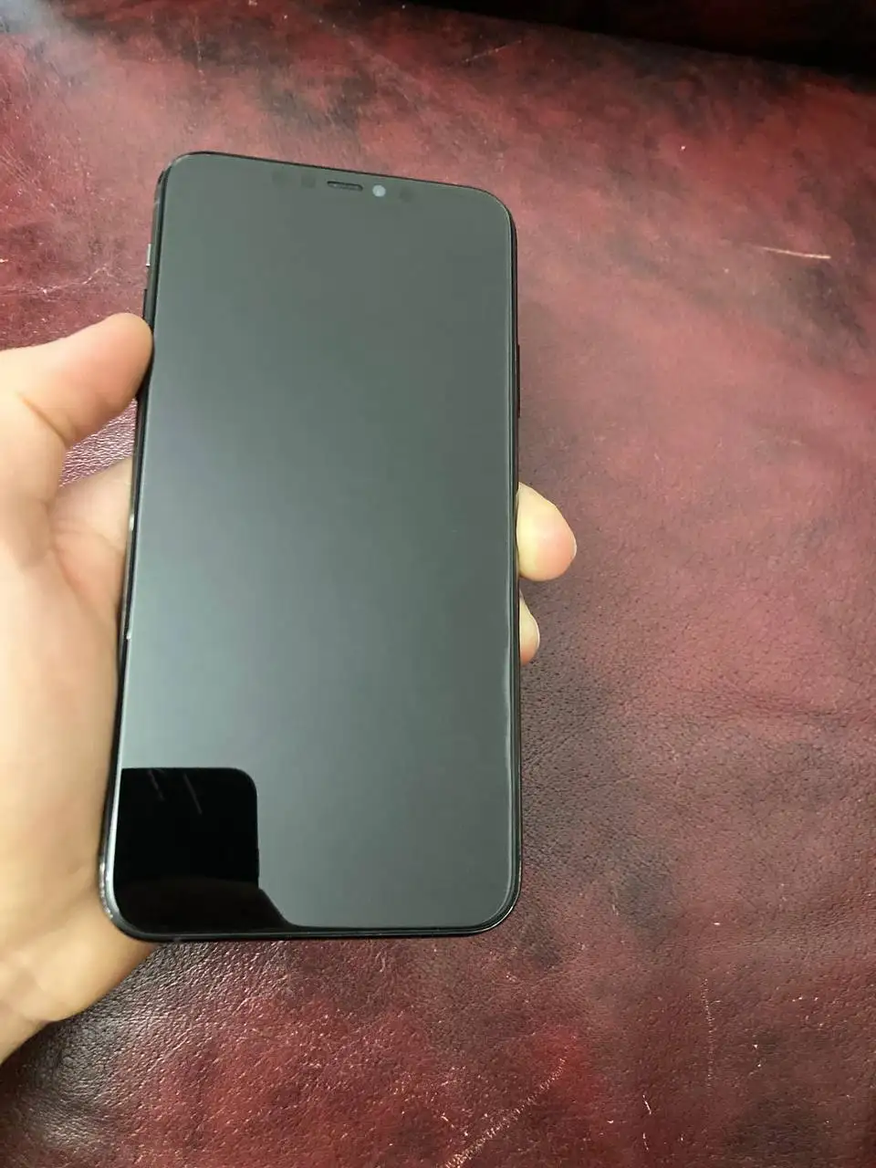 iPhone 11 Pro Max 256GB с замененным экраном и аккумулятором - Смартфоны и телефоны (Электроника) в Махачкала