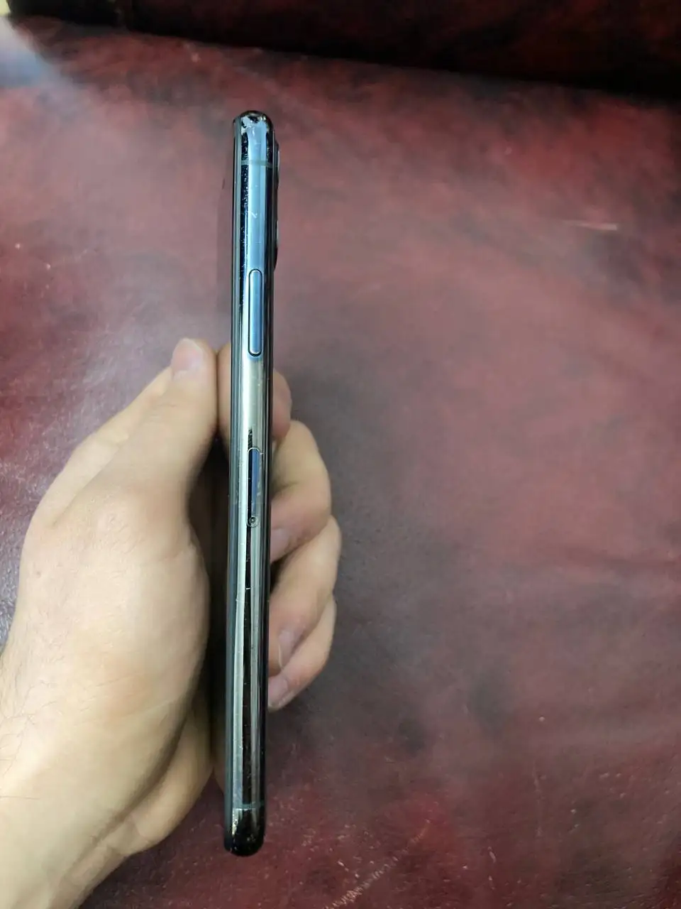 iPhone 11 Max 256 ГБ с замененным АКБ и экраном - Смартфоны и телефоны (Электроника) в Махачкала