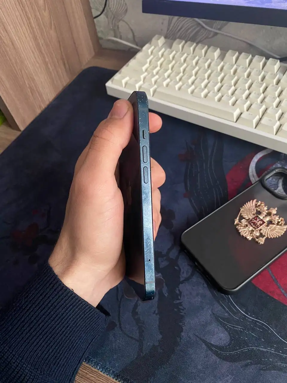 IPhone 13 128gb с замененным экраном и аккумулятором - Смартфоны (Электроника) в Махачкала