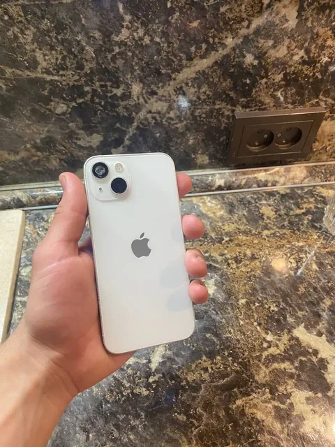 iPhone 13 128GB с треснувшей линзой камеры - Планшеты в Махачкала