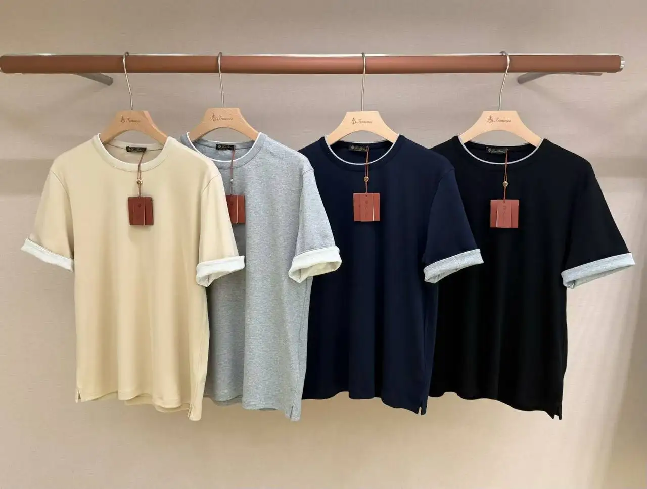 Классическая футболка Loro Piana - Футболки (Одежда) в Махачкала