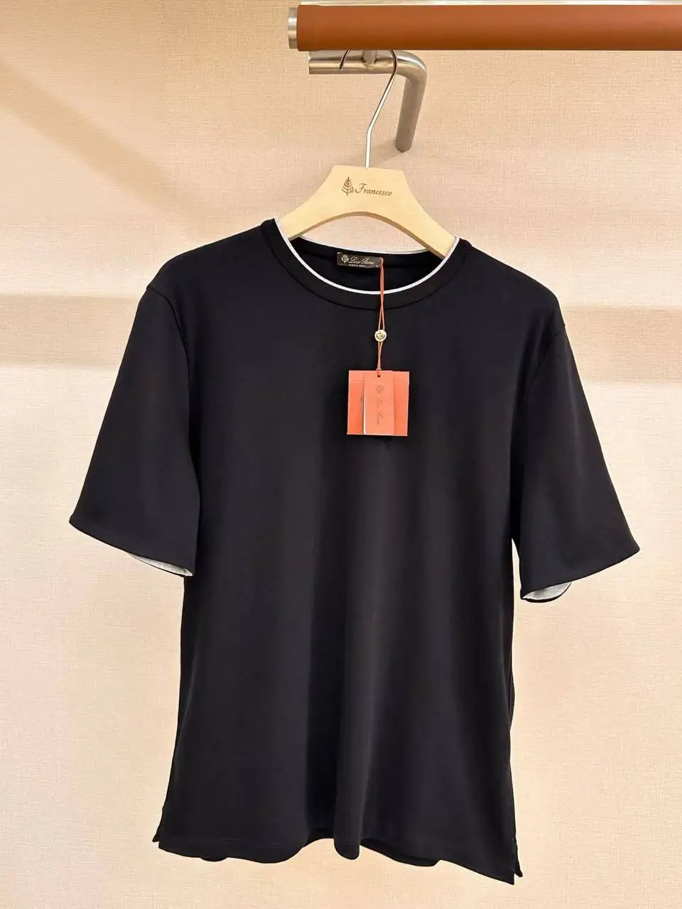 Классическая футболка Loro Piana - Футболки (Одежда) в Махачкала