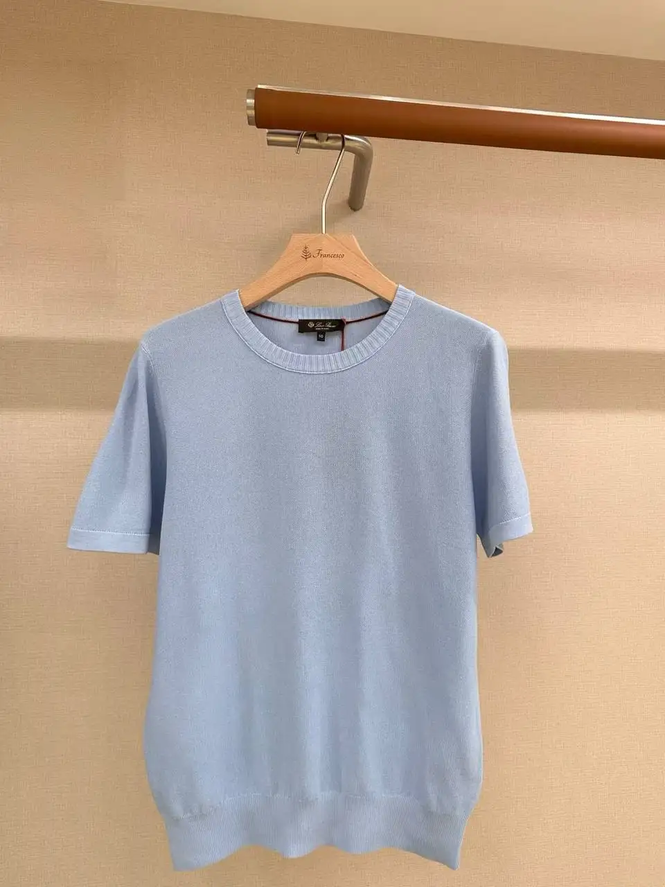 Классическая футболка Loro Piana - Футболки (Одежда) в Махачкала