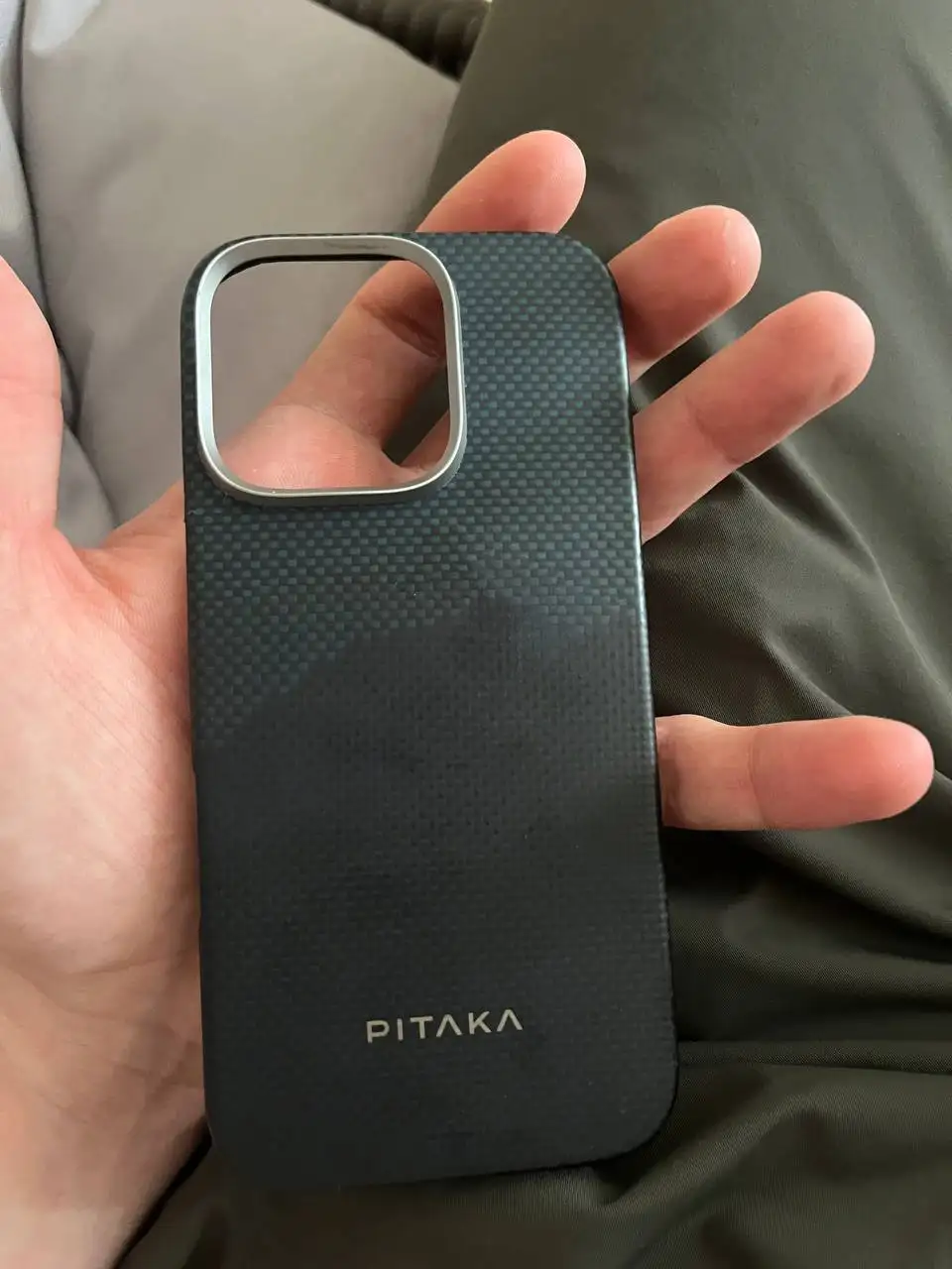 Чехлы Pitaka для iPhone 16 Pro - Барахолка в Махачкала